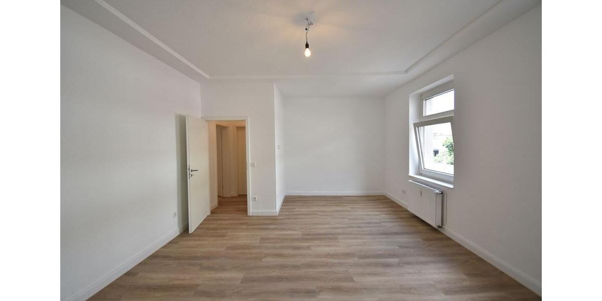 Etagenwohnung Duisburg Beeck - 5 Zimmer, 120 m&sup2;, 995&euro; | Angebot:24689415