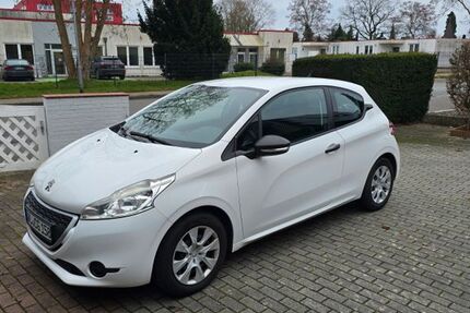 Peugeot 208 102.000 km 3.800 &euro; Seevetal 21217