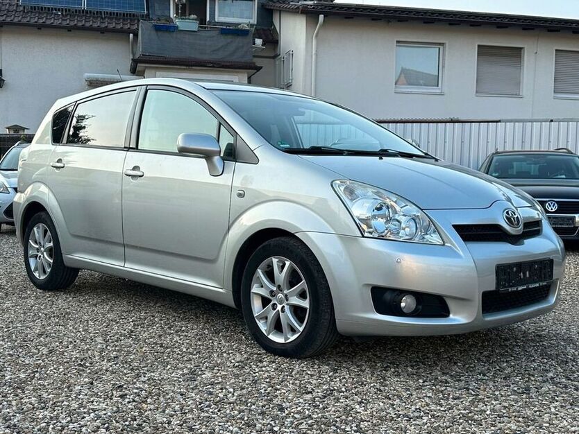 Corolla Verso