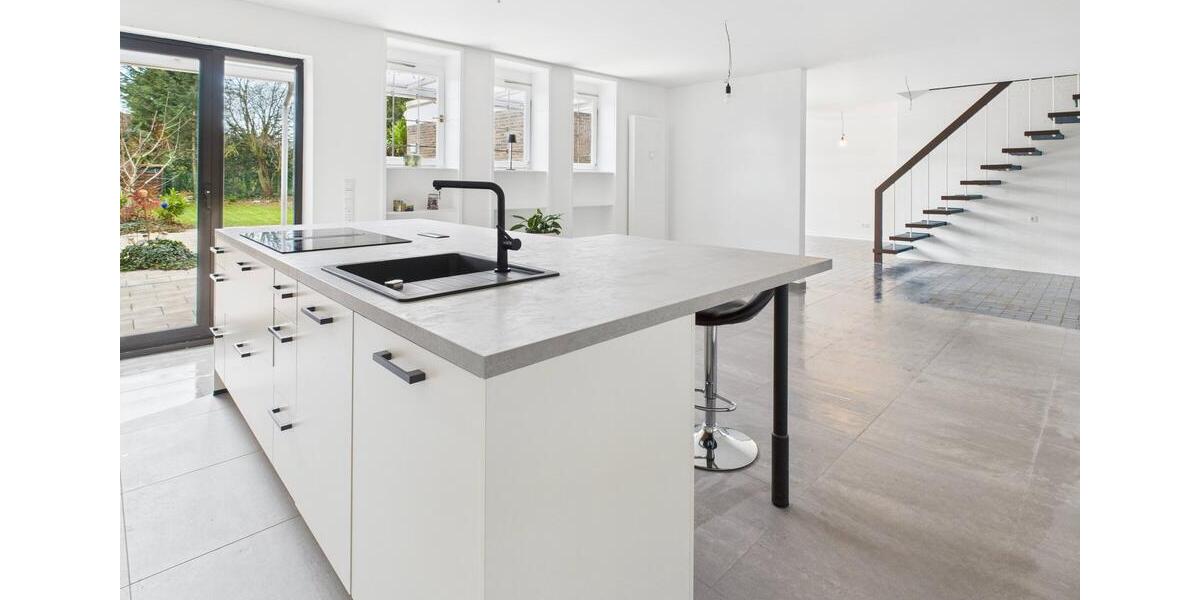 Maisonettenwohnung Düren Distelrath - 4 Zimmer, 171 m&sup2;, 1.700&euro; | Angebot:24659873