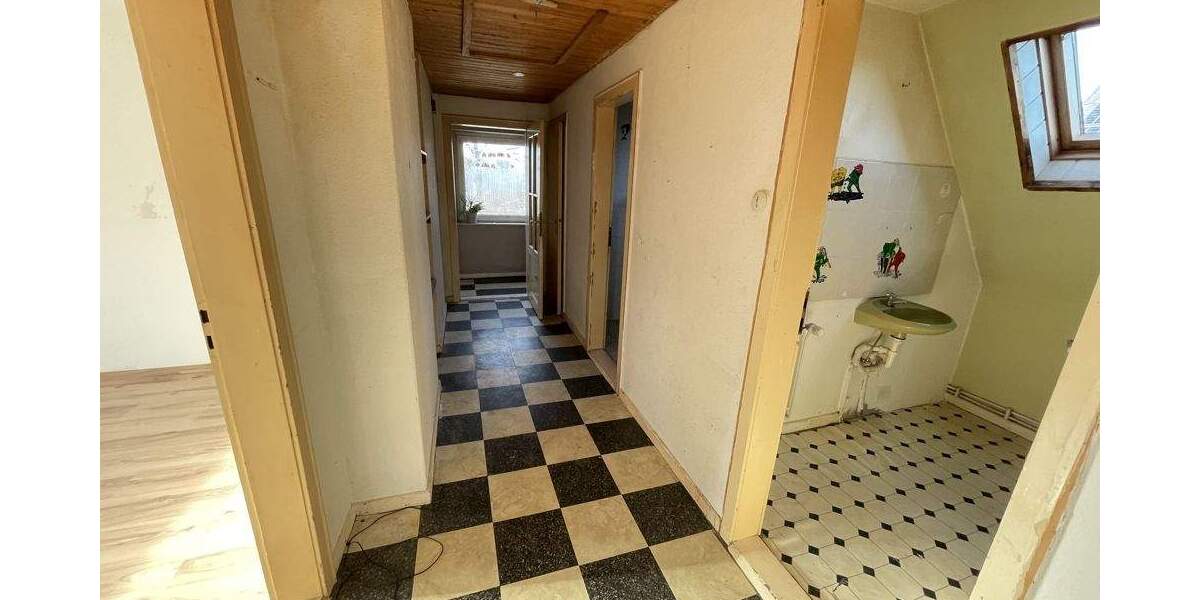 Einfamilienhaus Schortens Middelsfähr - 6 Zimmer, 130 m&sup2;, 160.000&euro; | Angebot:25797686