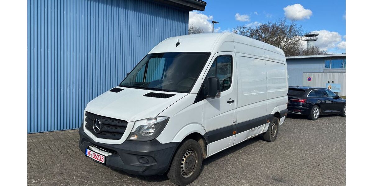 Mercedes-Benz Sprinter 236.122 km 9.900 &euro; Husum 25813