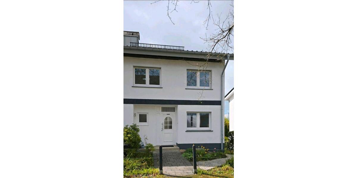 Doppelhaushälfte Lüdenscheid - 5 Zimmer, 135 m&sup2;, 1.479&euro; | Angebot:26234308