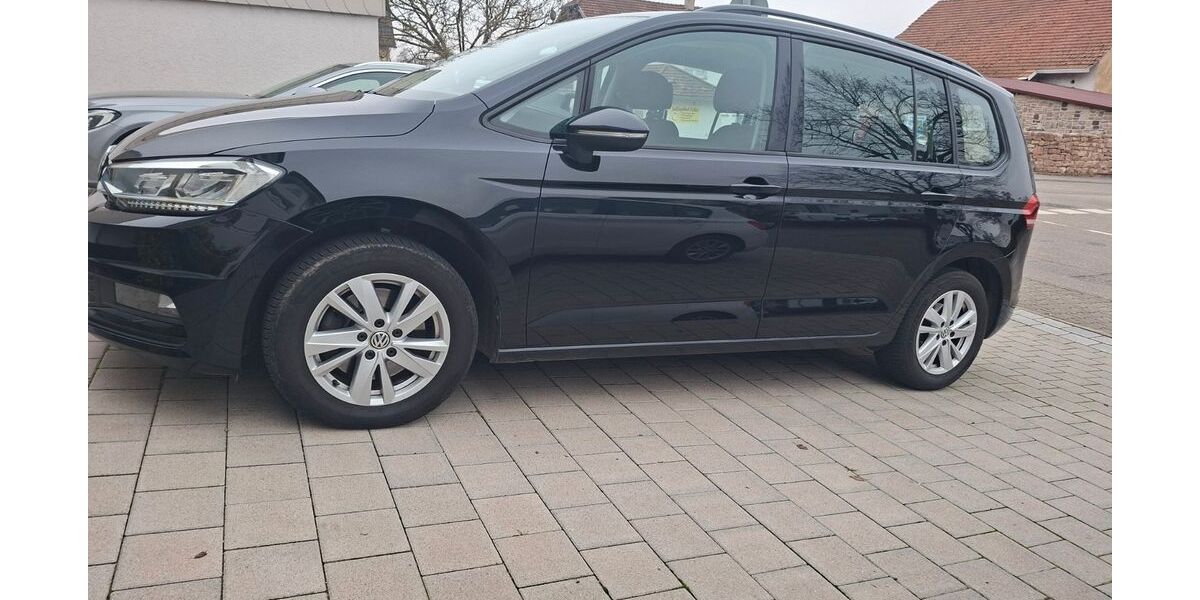 VW Touran 245.000 km 13.500 &euro; Sinsheim 74889