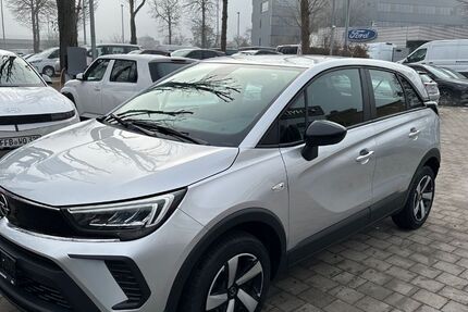 Opel Crossland (X) 22.446 km 14.975 &euro; München 80993