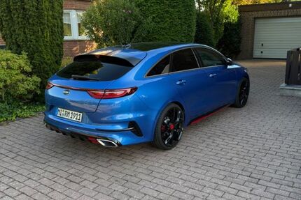 Kia pro ceed / ProCeed 61.580 km 20.499 &euro; Minden 32479