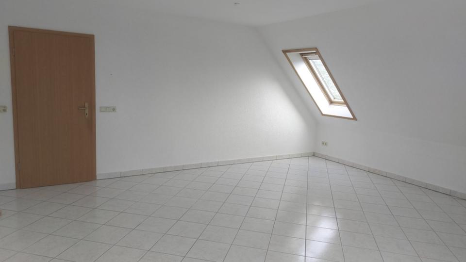 Dachgeschoßwohnung Pockau-Lengefeld Lengefeld - 2 Zimmer, 84 m&sup2;, 461&euro; | Angebot:25499826