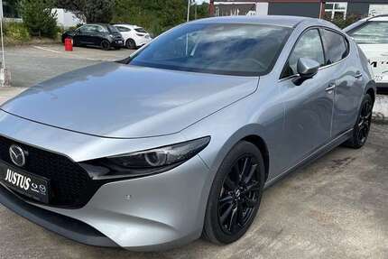 Mazda 3 64.000 km 18.990 &euro; Hildesheim 31137