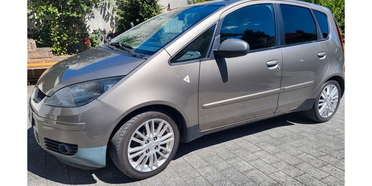 Mitsubishi Colt 209.000 km 2.450 &euro; Niedernhall 74676