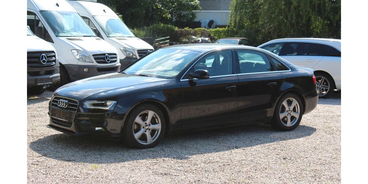 Audi A4 152.000 km 5.555 &euro; Leipzig-Holzhausen 04288