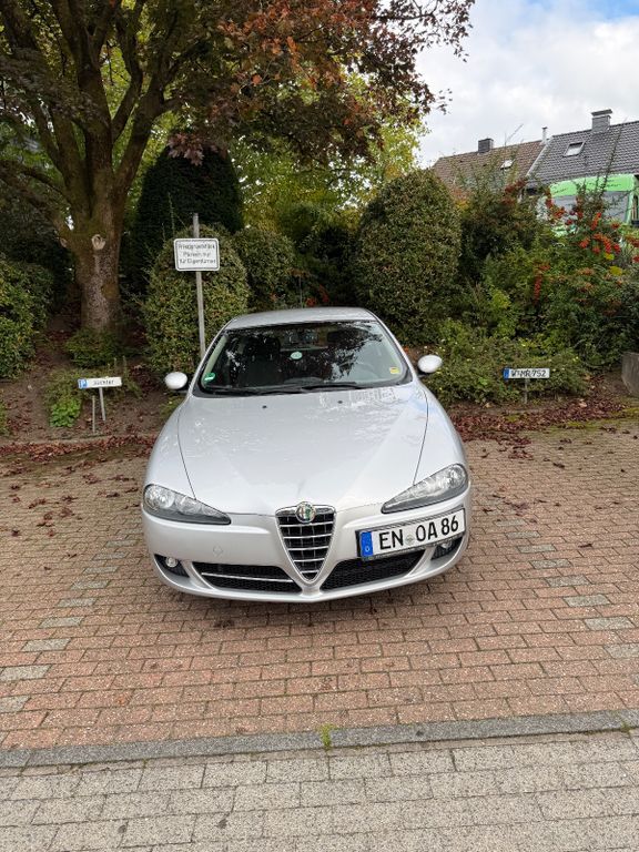 Alfa Romeo 147 107.000 km 3.600 € Wuppertal 42119