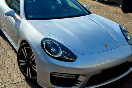 Porsche Panamera 70.890 km 58.750 € Stuttgart 70435