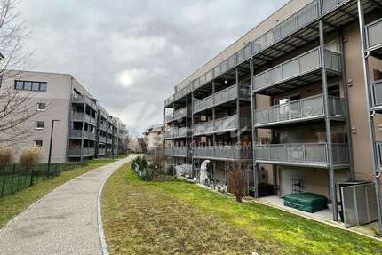 Wohnung Augsburg Innenstadt - 3 Zimmer, 81 m&sup2;, 400.000&euro; | Angebot:26068429