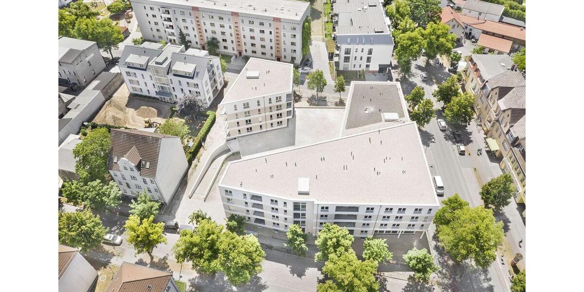Etagenwohnung Hennigsdorf - 4 Zimmer, 109 m&sup2;, 1.399&euro; | Angebot:26296517