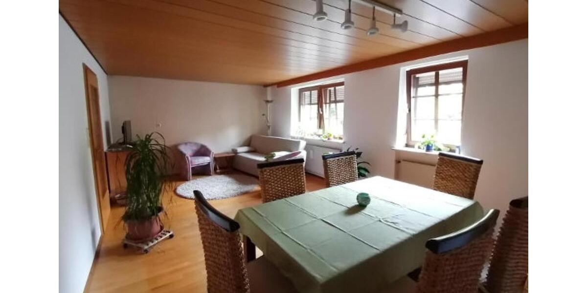 Einfamilienhaus Fladungen - 5 Zimmer, 145 m&sup2;, 1.050&euro; | Angebot:25654877