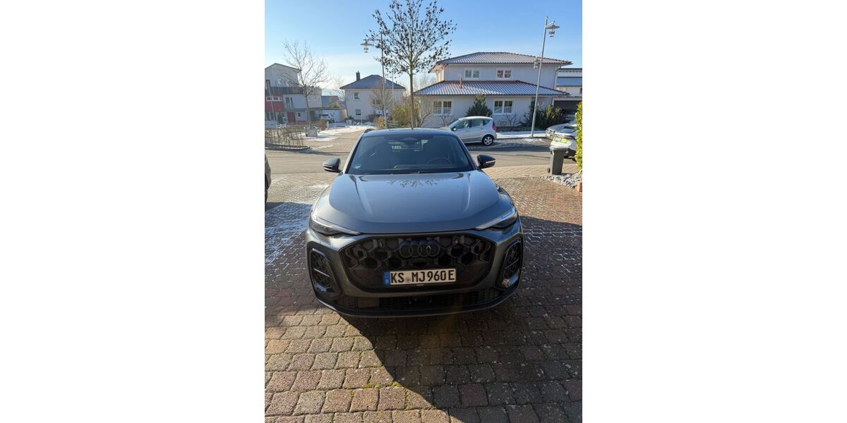 Audi Q5 5.500 km 70.200 &euro; Lohfelden 34253