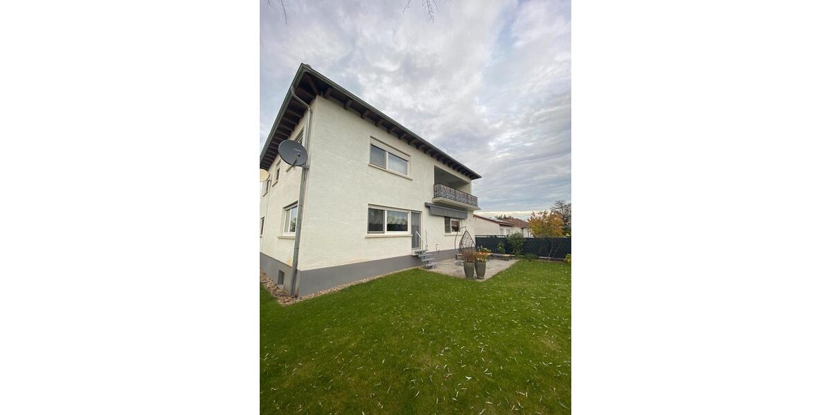 Etagenwohnung Eich - 3 Zimmer, 125 m&sup2;, 1.050&euro; | Angebot:26392480