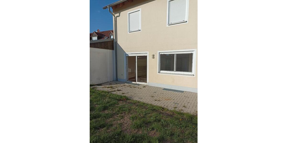Doppelhaushälfte Vilseck - 9 Zimmer, 138 m&sup2;, 280.000&euro; | Angebot:27110725