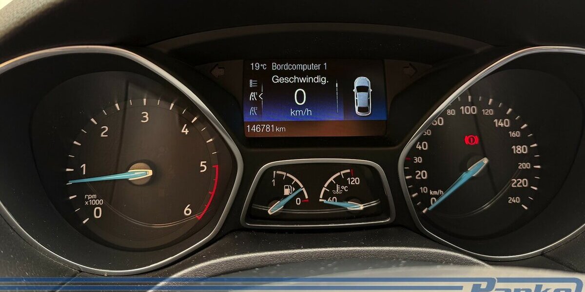 Ford Focus Business*AHK*Klima*SHZ*Navi*Tempo*PDC 146.781 km 8.890 &euro; Berlin 13187