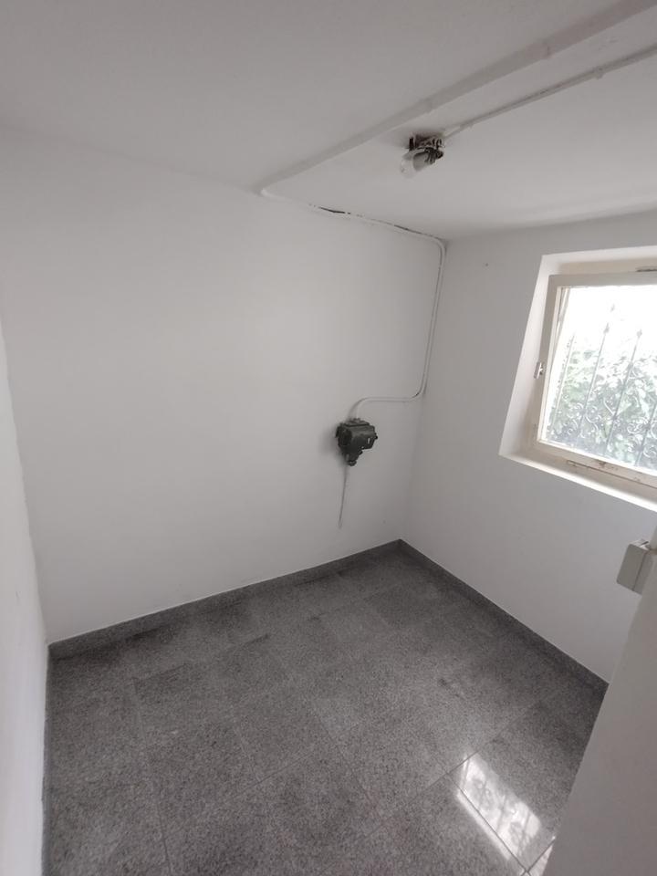 Helle, ruhige Dreizimmerwohnung mit Südterrasse und großem Garten am Albufer von Privat zimmer