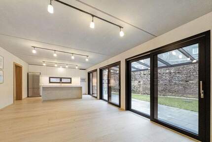 Haus Würzburg Heidingsfeld - 8 Zimmer, 215 m&sup2;, 1.095.000&euro; | Angebot:25566089