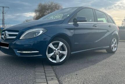 Mercedes-Benz B 180 242.000 km 5.800 &euro; Gommern 39245