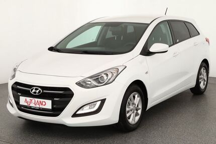 Hyundai i30 93.843 km 12.990 € Berlin 13599