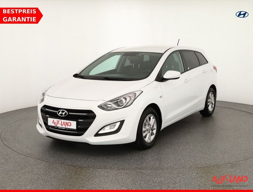 Hyundai i30 93.843 km 12.990 € Berlin 13599