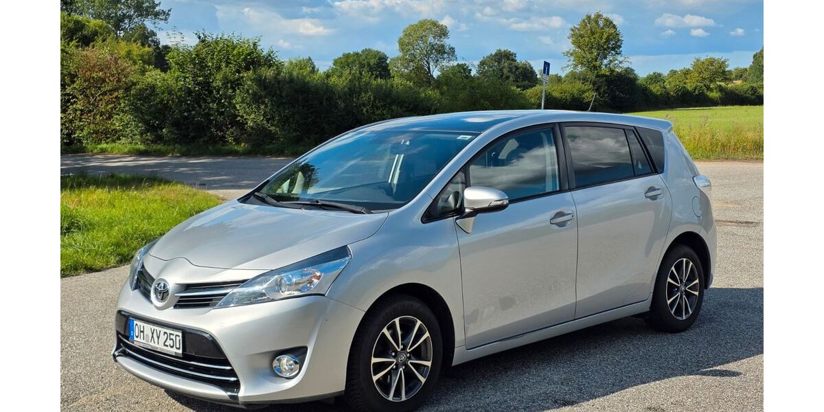 Toyota Verso 118.626 km 12.500 &euro; Stockelsdorf 23617