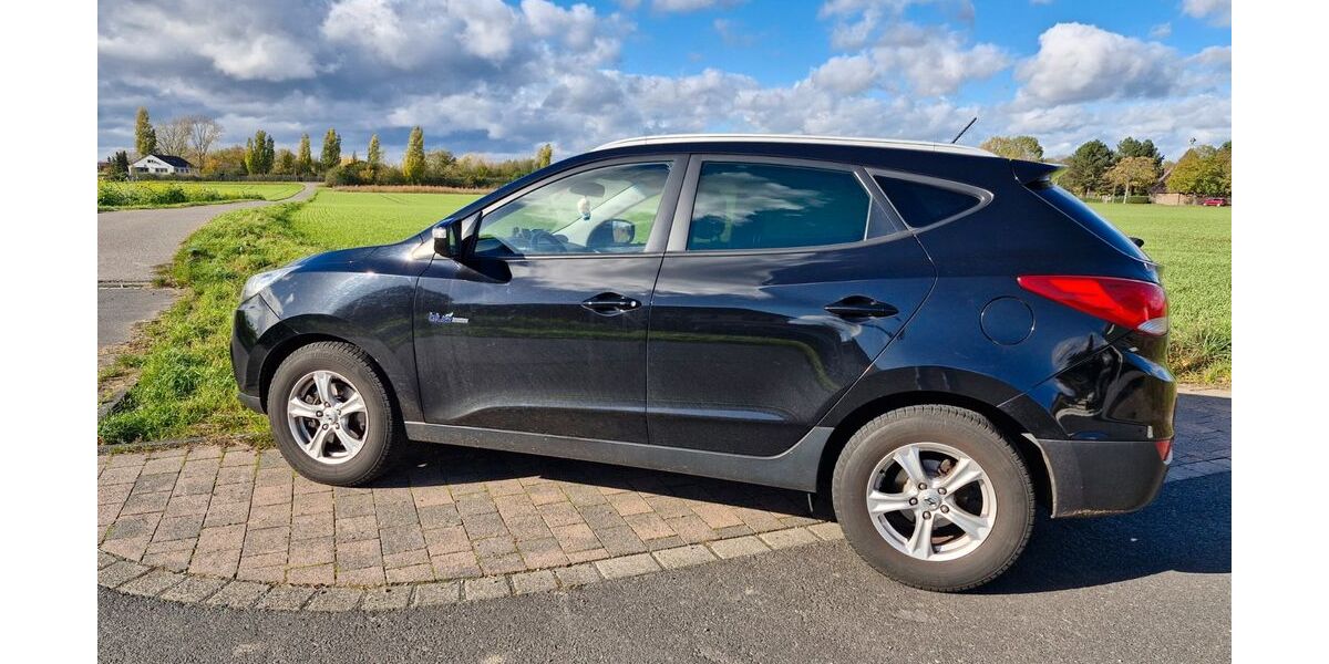 Hyundai ix35 210.000 km 5.550 &euro; Neunkirchen-Seelscheid 53819