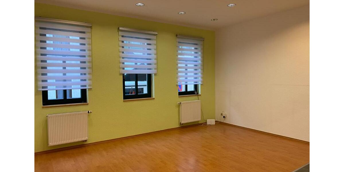 Attraktive 2,5-Zimmer-Wohnung mit Einbauküche – in Schmalkalden 2 zimmer