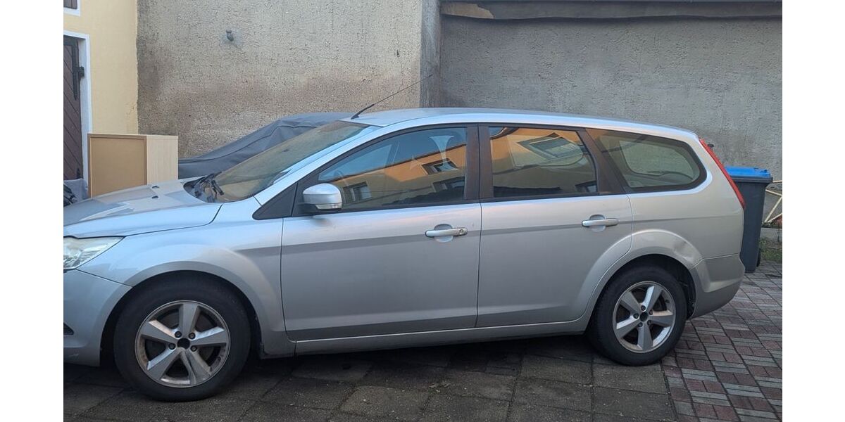 Ford Focus 220.000 km 1.200 &euro; Bitterfeld-Wolfen 06767