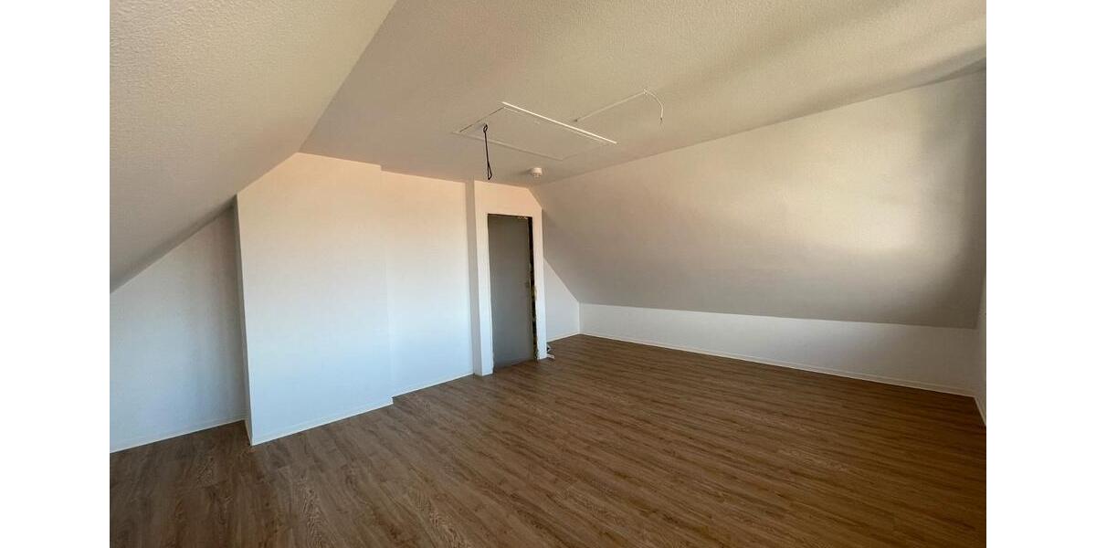Doppelhaushälfte Gommern - 5 Zimmer, 125 m&sup2;, 1.300&euro; | Angebot:27623893