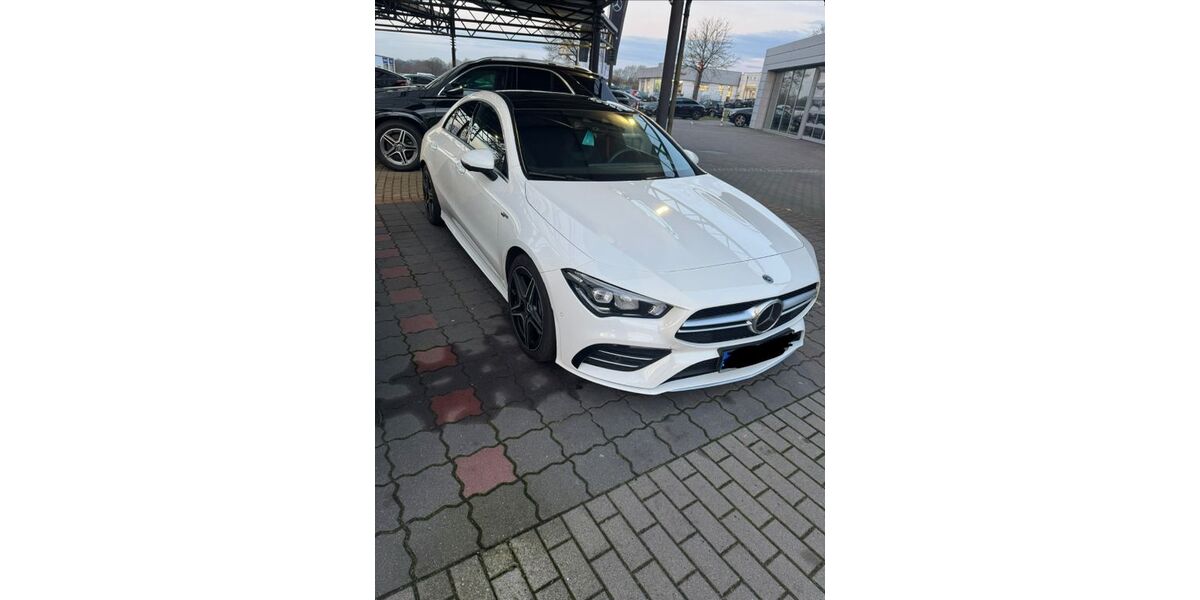 Mercedes-Benz CLA 35 AMG 61.000 km 37.000 &euro; Zeven 27404