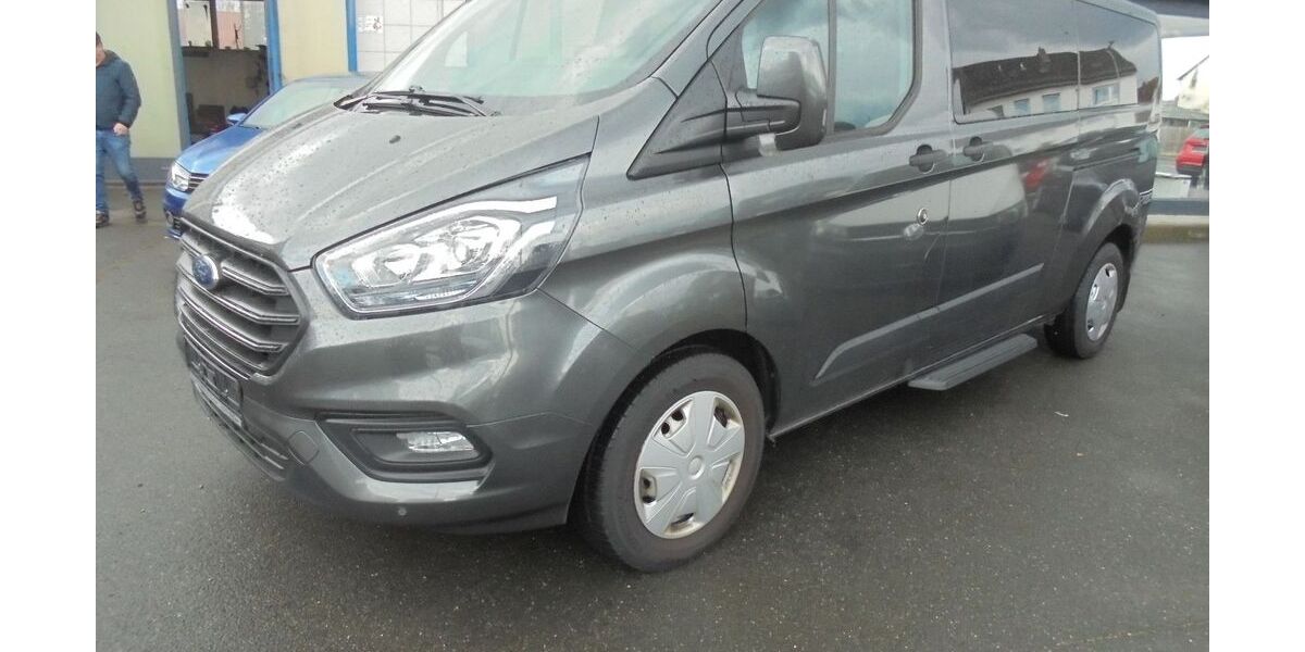 Ford Tourneo Custom 113.800 km 25.900 &euro; Nürnberg 90431