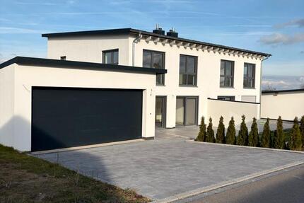 Erstbezug Doppelhaushälfte, tolle Lage 6 zimmer