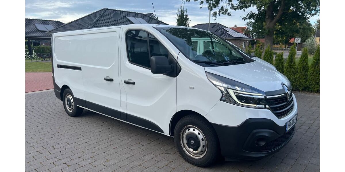 Renault Trafic 147.000 km 15.400 &euro; Apen 26689