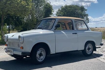 Trabant 601 94.500 km 9.900 &euro; Struppen 01796