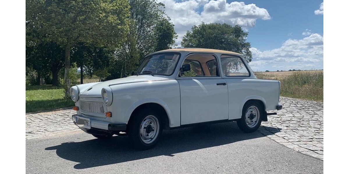 Trabant 601 94.500 km 9.900 &euro; Struppen 01796