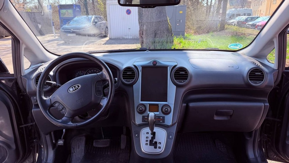 Kia Carens III 215.000 km 3.999 &euro; München 80313