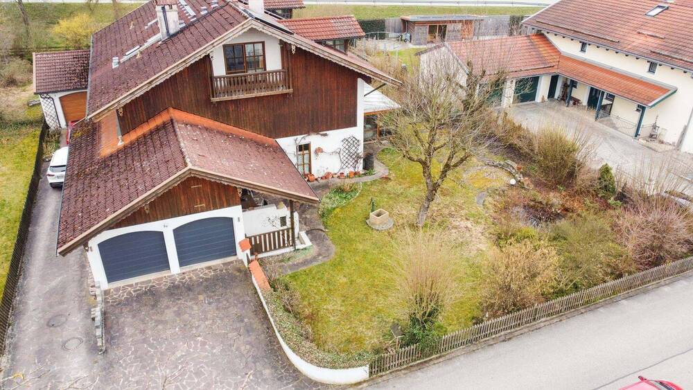 Doppelhaushälfte Tüßling - 6 Zimmer, 186 m&sup2;, 550.000&euro; | Angebot:26358838