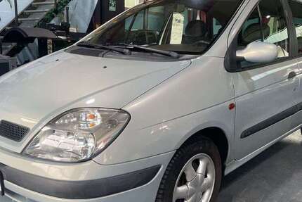 Renault Scenic 147.000 km 3.990 &euro; Rheinberg 47495