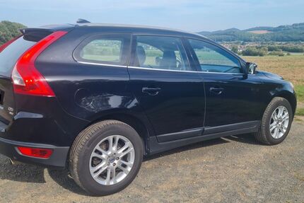 Volvo XC60 270.500 km 8.200 € Lahntal 35094