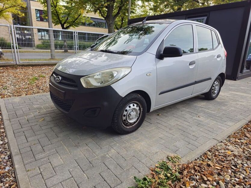 i10