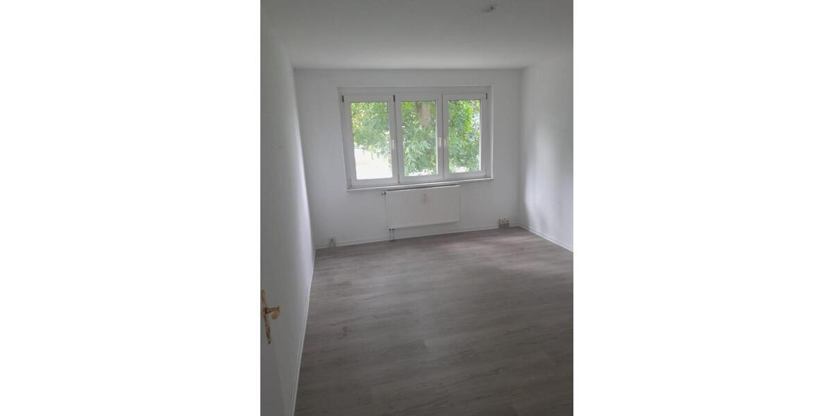 Erdgeschoßwohnung Artern - 3 Zimmer, 58 m&sup2;, 320&euro; | Angebot:25875642
