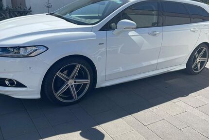 Ford Mondeo 112.000 km 15.040 &euro; Hassfurt 97437