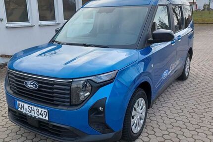Ford Tourneo Courier 5.500 km 28.900 € Burgoberbach 91595