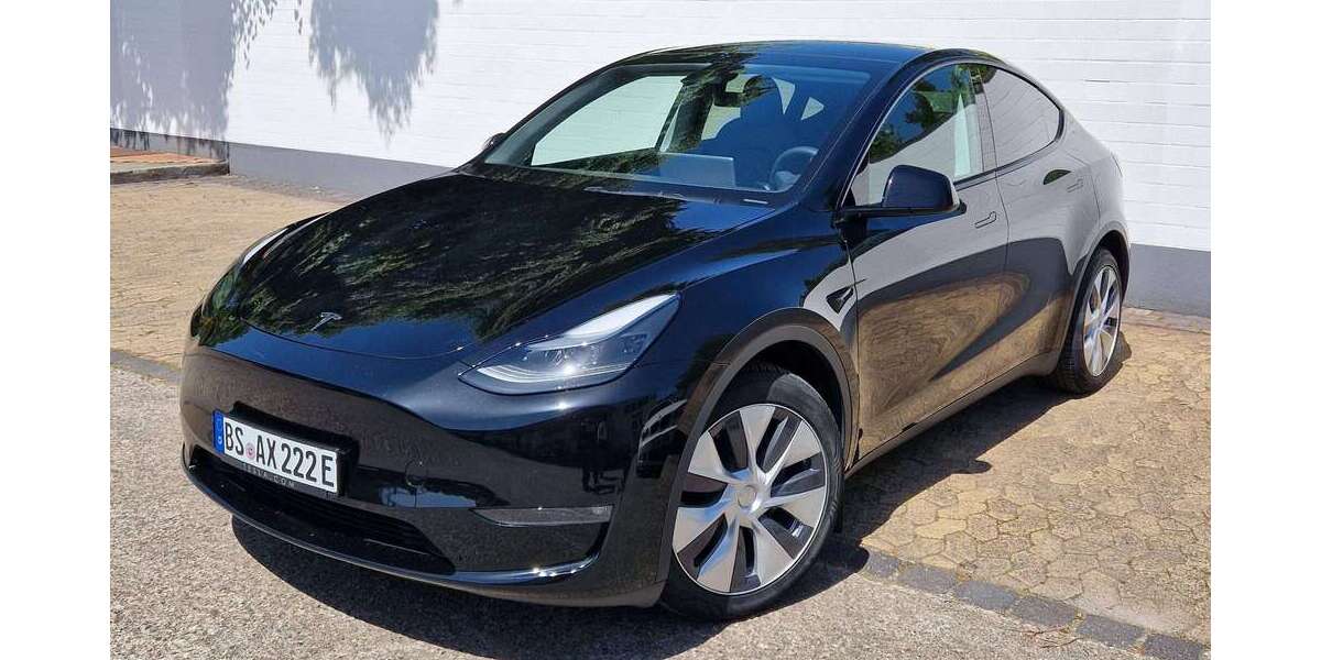 Tesla Model Y 31.500 km 40.500 &euro; Braunschweig, Stadt 38122