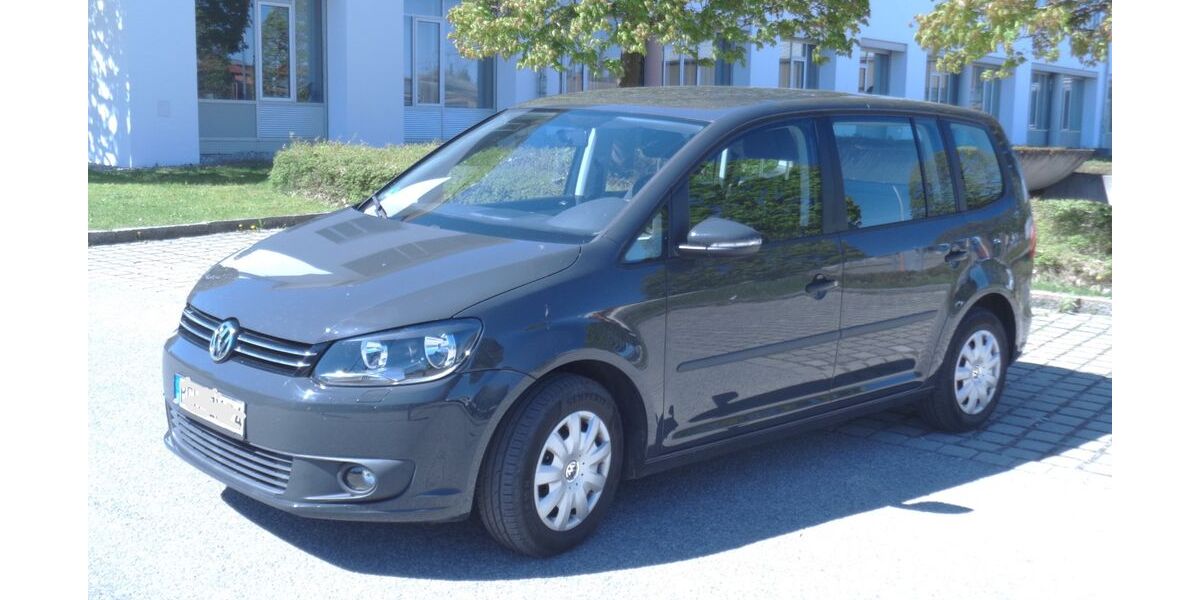 VW Touran 112.200 km 8.400 &euro; Freilassing 83395