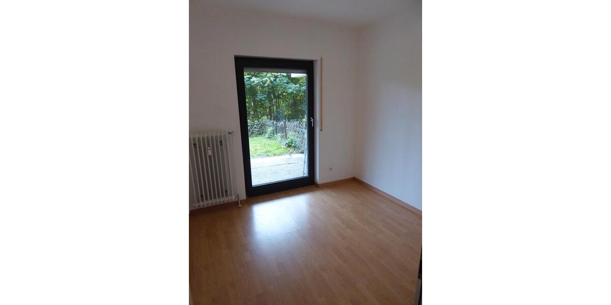 Haus im Haus - tolle 4-Zimmer Wohnung inkl. EBK, Garten, uvm. zimmer